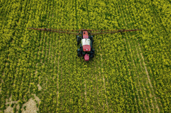 Occupational Exposure to Pesticides Linked to Higher Risk of ALS, Study Finds
