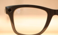 Australian Government Flags Privacy Concerns Over Smart Glasses