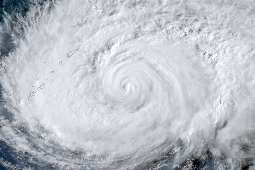 Japan Orders Evacuations as Typhoon Dolphin Approaches, Cancels 500 Flights
