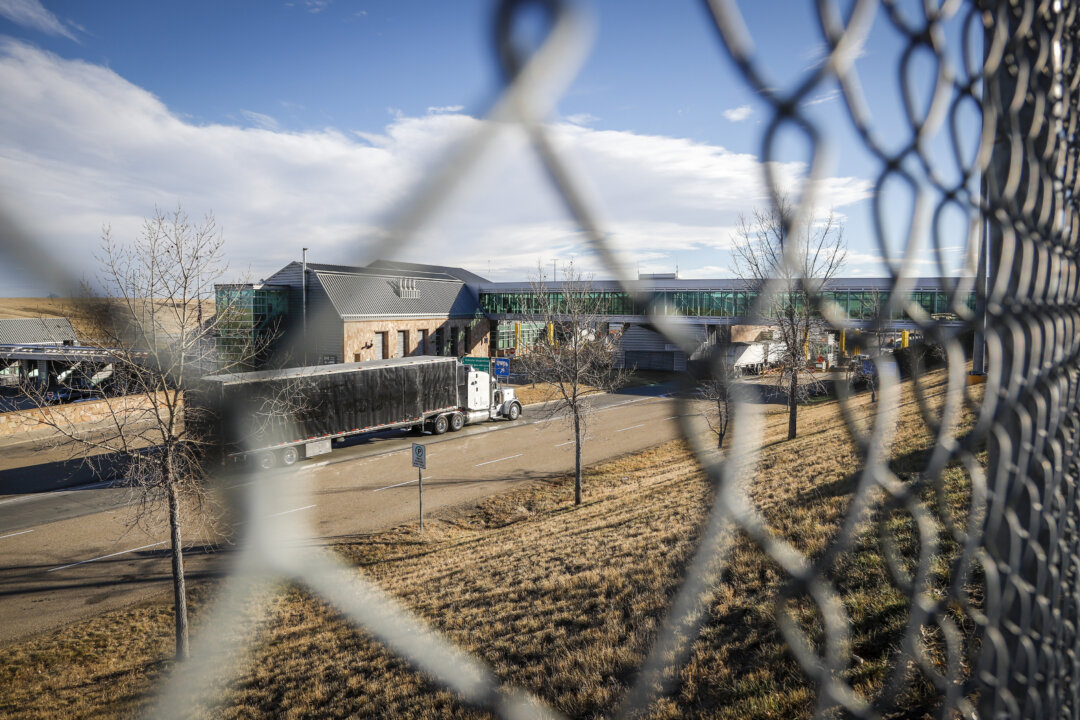 Alberta Forces Shutdown of Trucking Firm Tied to Fatal Manitoba Collision