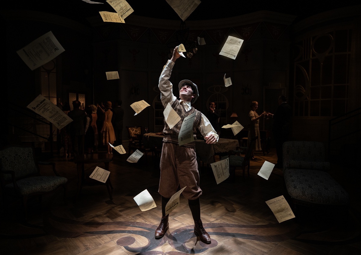 Justin Albinder delivers a compelling performance spanning multiple roles, portraying Zac and Nathan in Writers Theatre’s production of Tom Stoppard’s "Leopoldstadt." (Michael Brosilow)