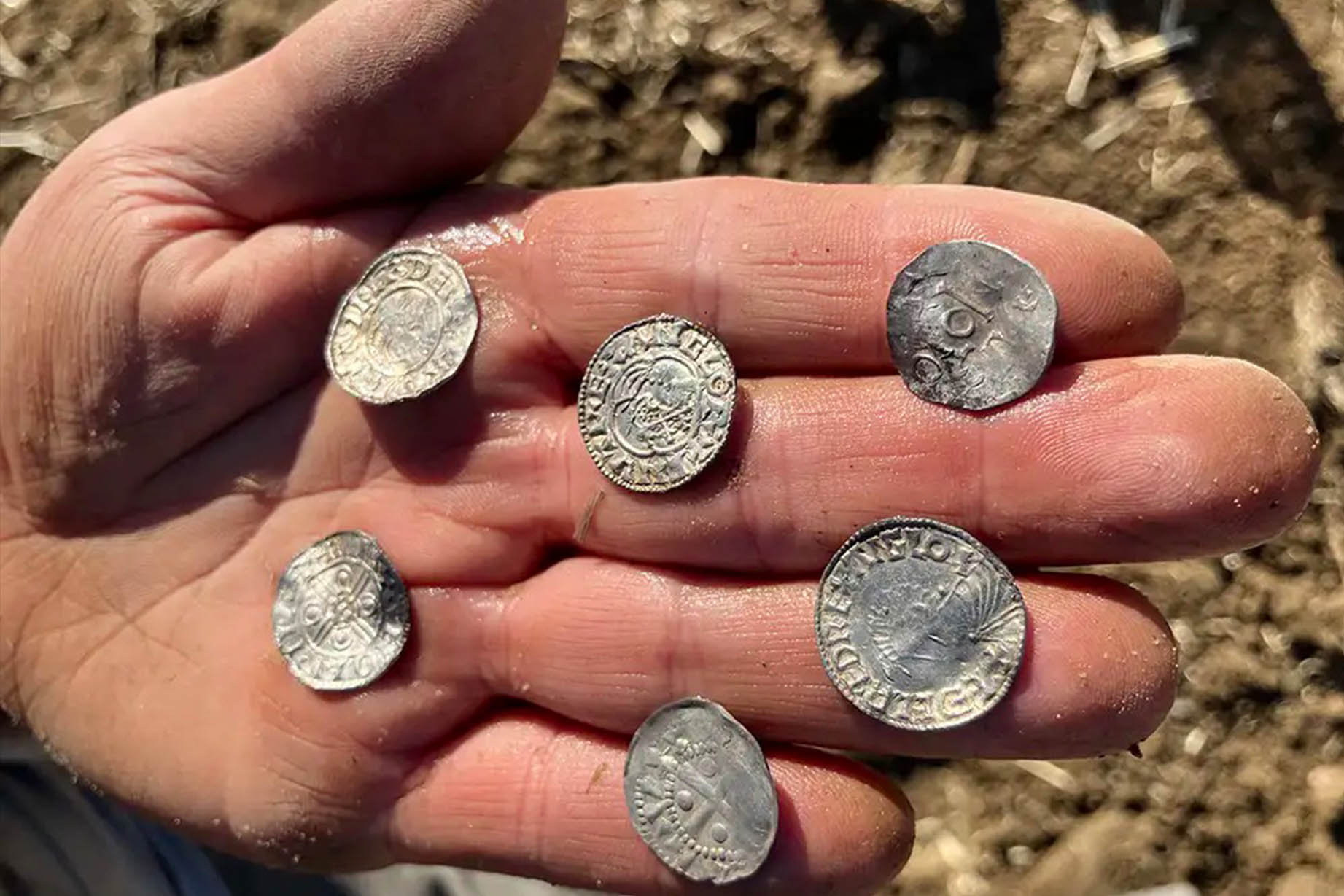 243-silver-hoard-345-0