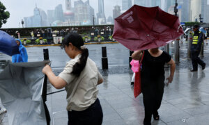 Typhoon Dolphin Hits China’s East Coast, Over 1 Million Evacuated