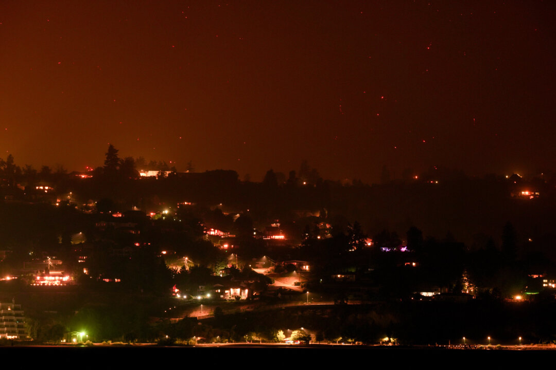 ‘It Was a Warzone:’ Survivors Describe Evacuating BC Wildfires