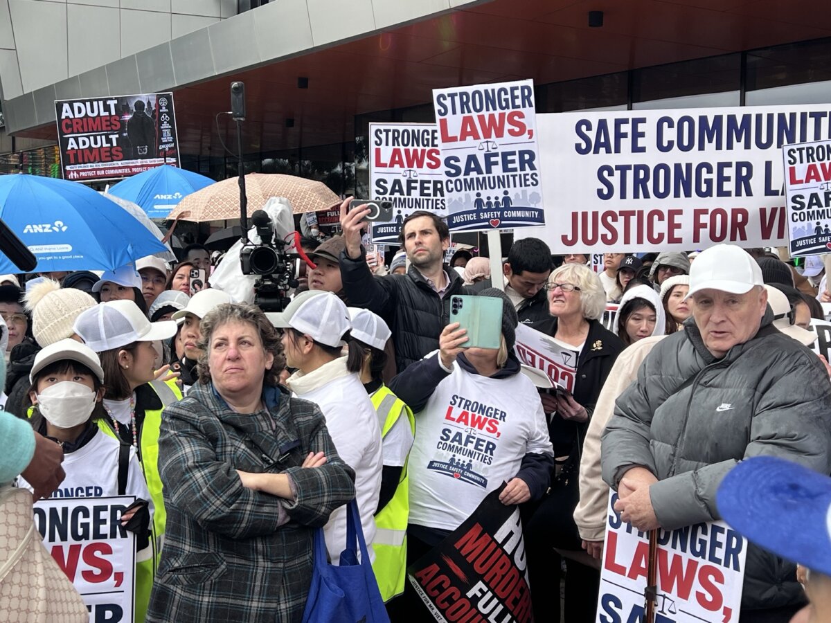 Attendees at a rally against youth crime organised by the Vietnamese Mothers in Australia in the Melbourne suburb of Sunshine in Australia on Aug. 9, 2026. (The Epoch Times)