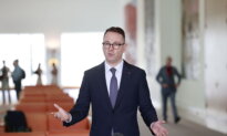 Opposition Calls for Cut to Top Tax Rate Below 40 Percent, Migration Cut to 180,000