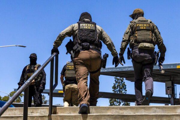 Texas Judge Won’t Extradite ICE Agent to Minnesota