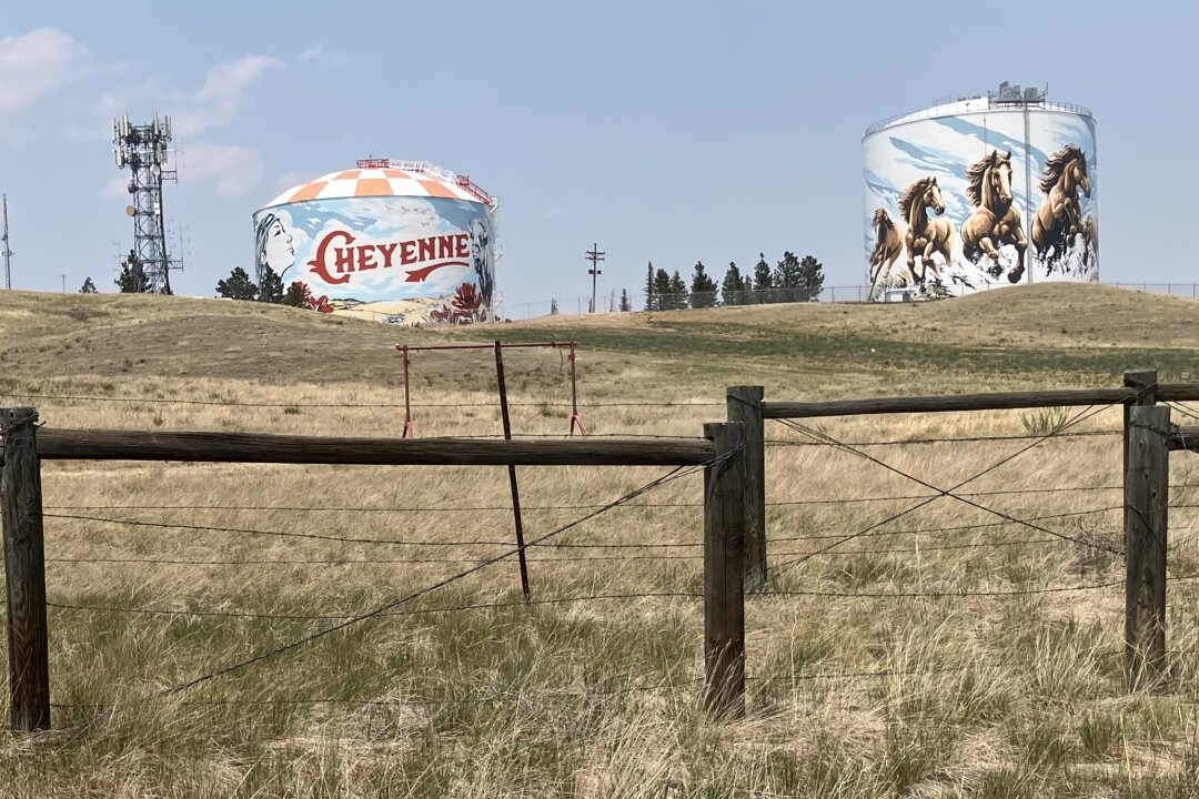 “Conservative Movement to Rein in Data Center Expansion in Cheyenne Gains Steam”
