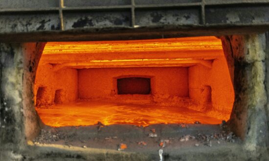 Australia’s Largest Aluminium Smelter Receives $2.5 Billion Government Lifeline