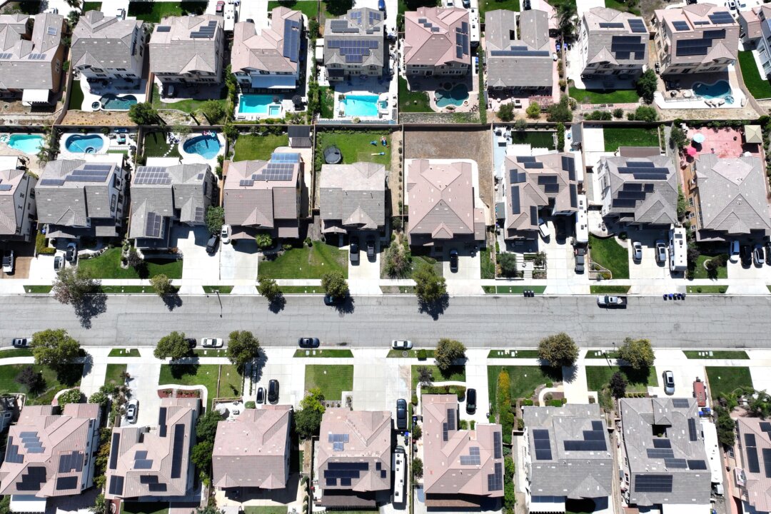 10 States Sue to Block Federal Mortgage Escrow Interest Rules