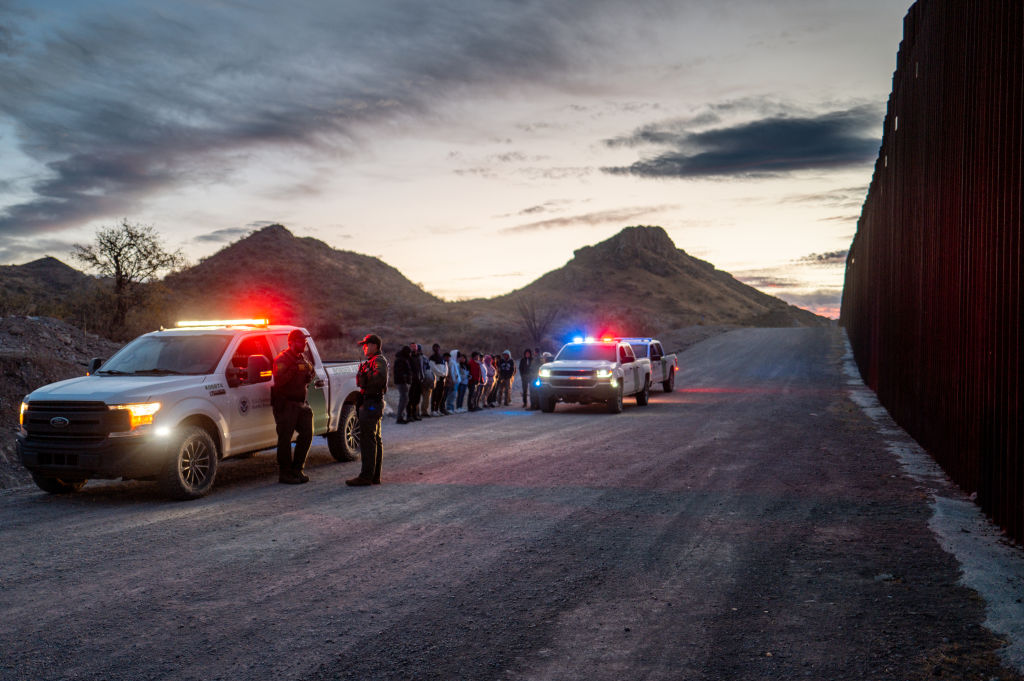 Undocumented Migrant Crossings Into U.S. Drop To 4-Year Low In November