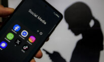 Top French Court Blocks Macron-Backed Social Media Ban for Under-15s