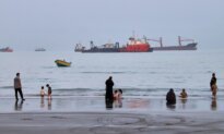 Iran, Oman Propose ‘Temporary Navigational Corridor’ for Strait of Hormuz