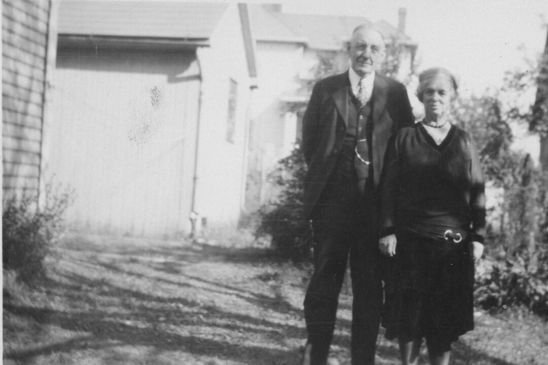 Never Too Late: Mark Twain’s Short Story ‘A Fine Old Man’