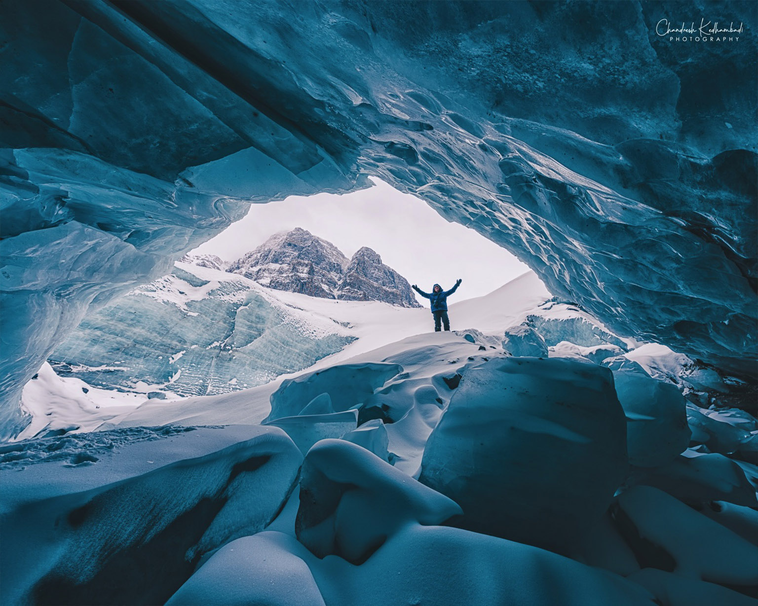 83742-ice-cave-23456567567567
