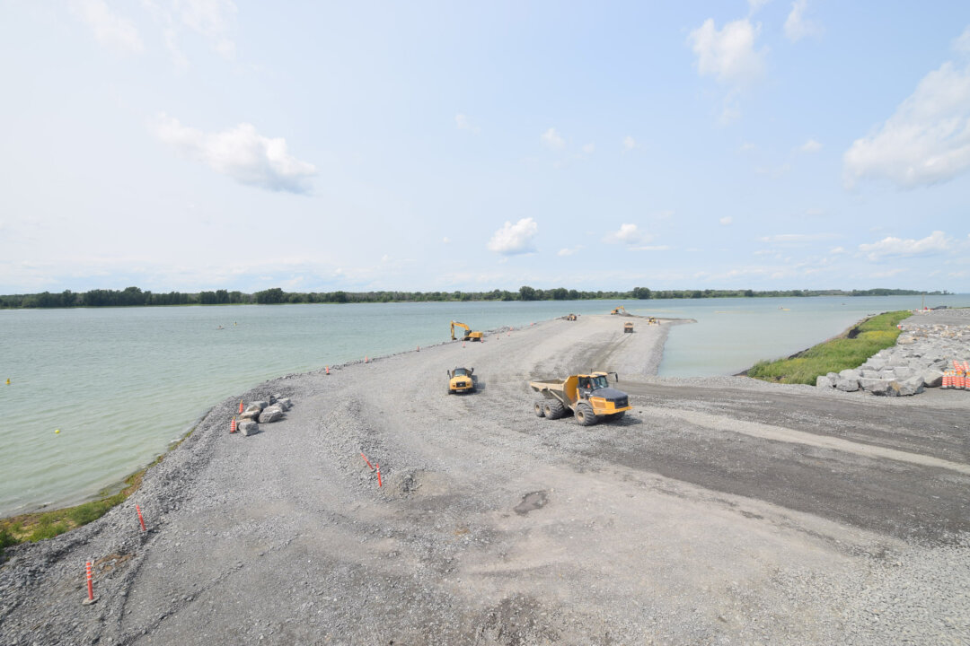 Construction on Montreal Port Expansion Underway as ‘Nation-Building’ Effort Ramps Up