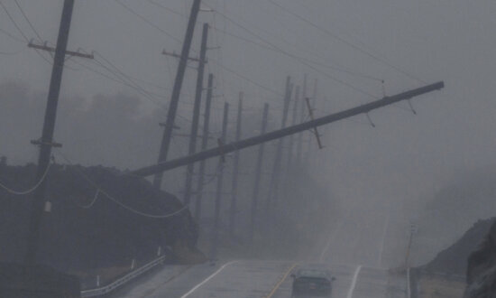 Power Outages Reported for 180,000 in Hawaii as Lala Weakens to Tropical Storm