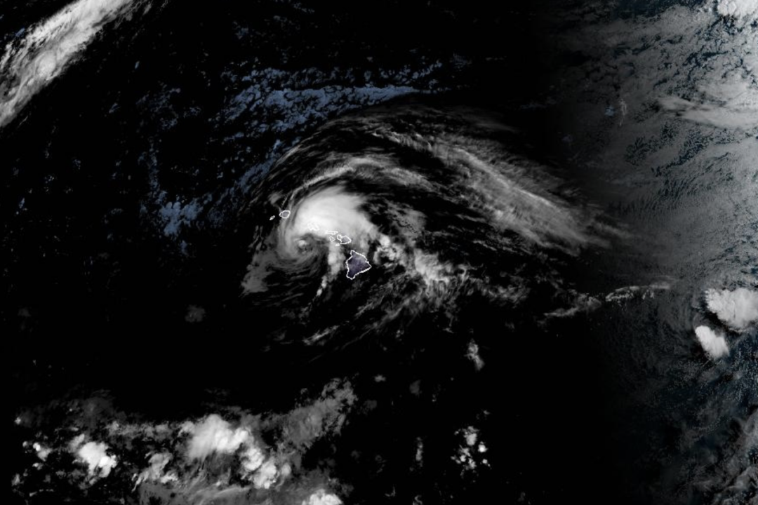 Tropical Storm Lala Nears Hawaii’s Oahu After Hitting Maui, Big Island Overnight