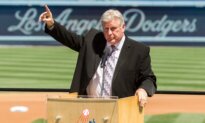 Tommy John, Namesake for Pioneering Elbow Surgery That Saved His Career, Dies at 83