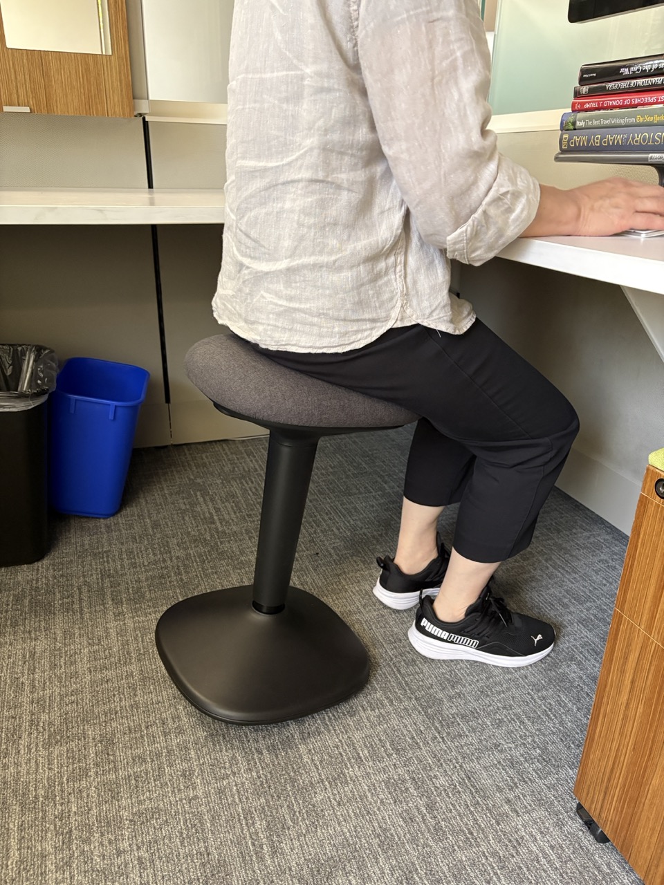 engage stool by uplift desk