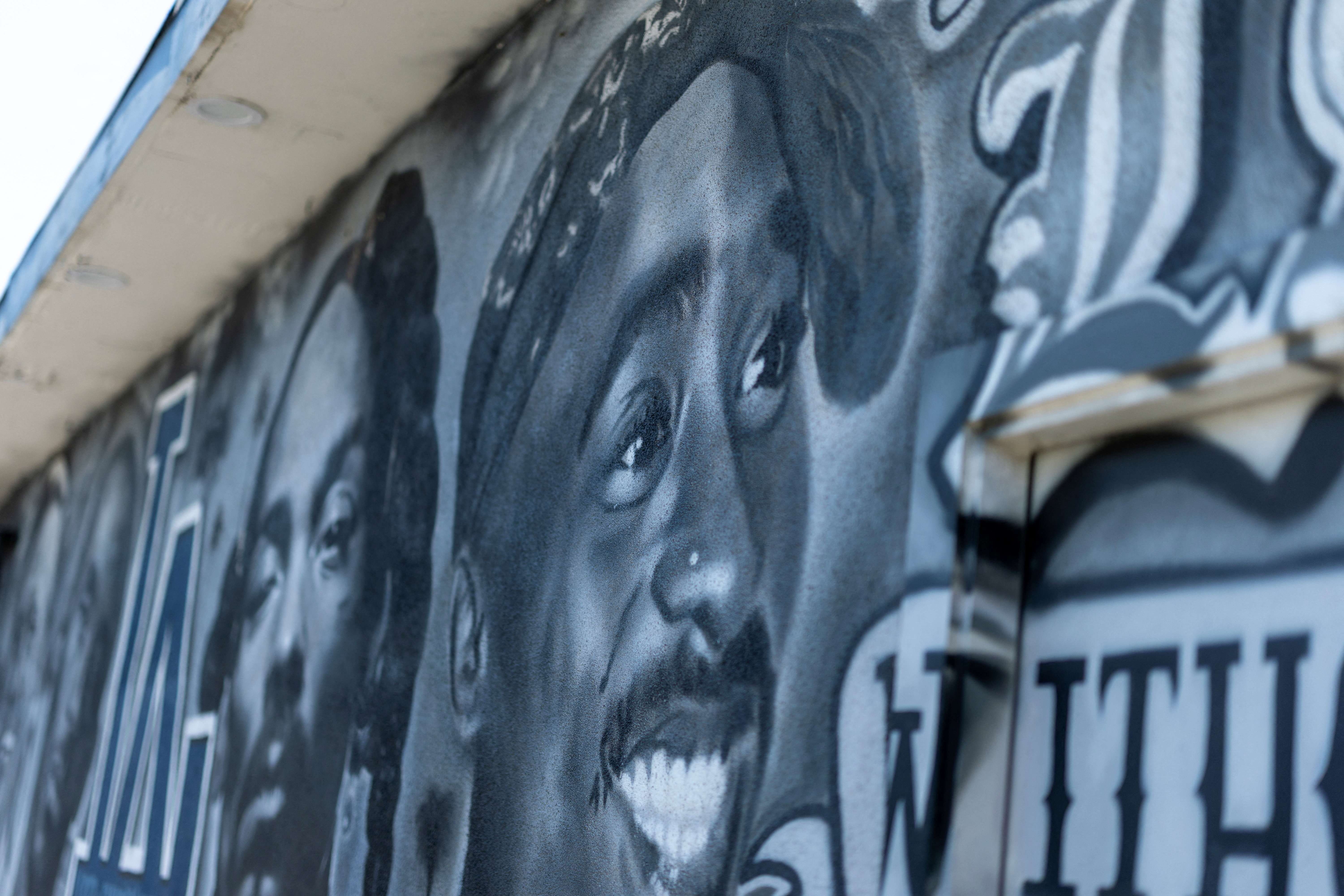 Tupac Shakur Mural