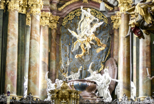 A Gravity-Defying Sculpture of the Virgin Mary