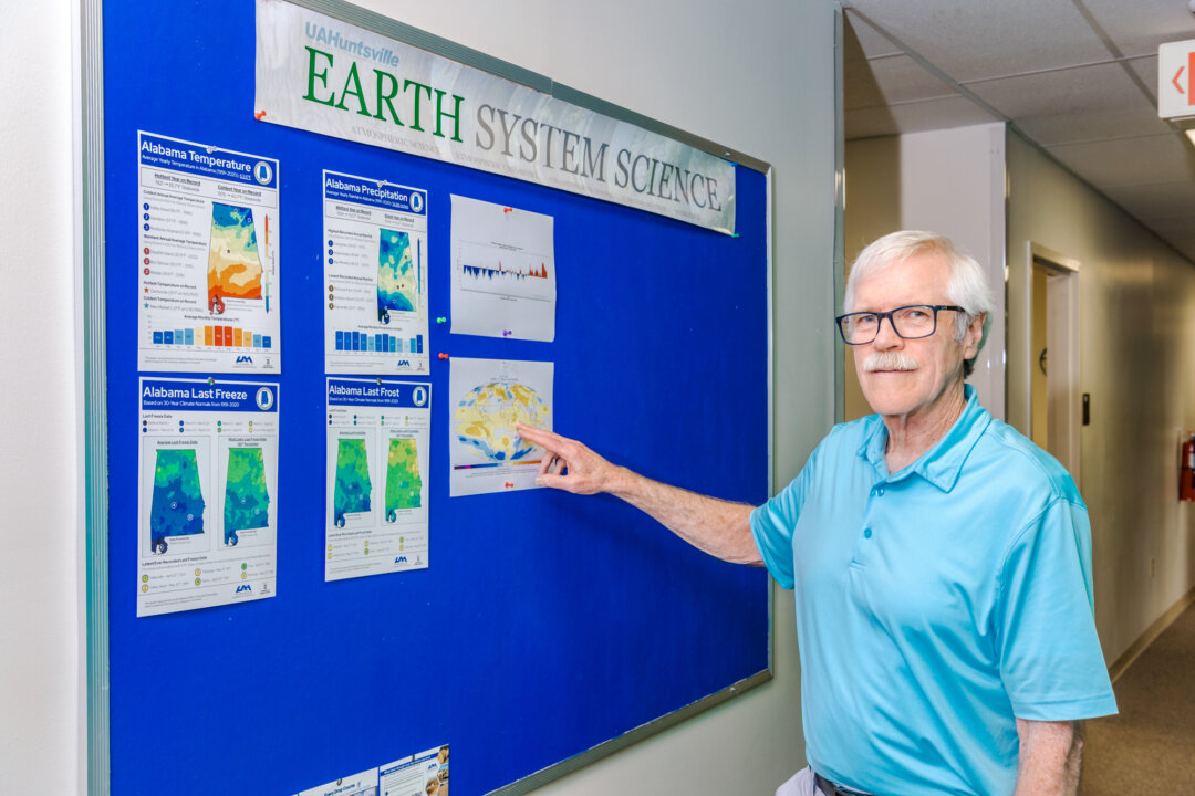 Climatologist Says a Century of Weather Data Contradicts Claims of Record Heat