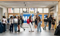 High Schools Increasingly Expected to Teach Students About Money Management