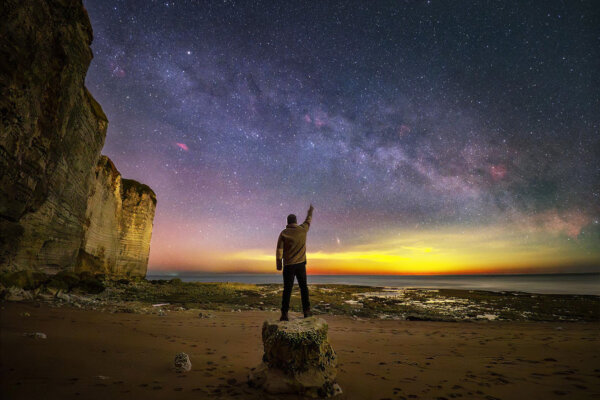 Astrophotographer Enhances Stunning Shots of the Milky Way With Innovative Nightscapes