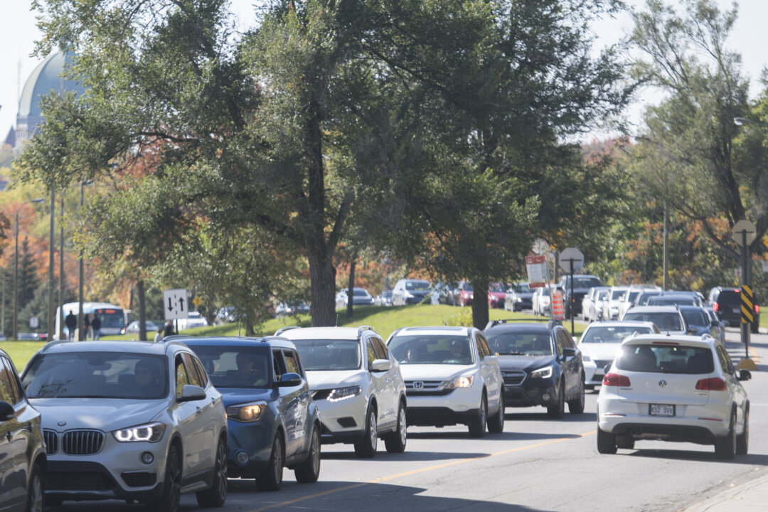 Connected Cars Pose Privacy Issues, Quebec Report Says