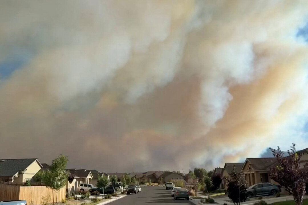 Hawk Fire: Thousands Evacuated in Nevada as Governor Issues State of Emergency