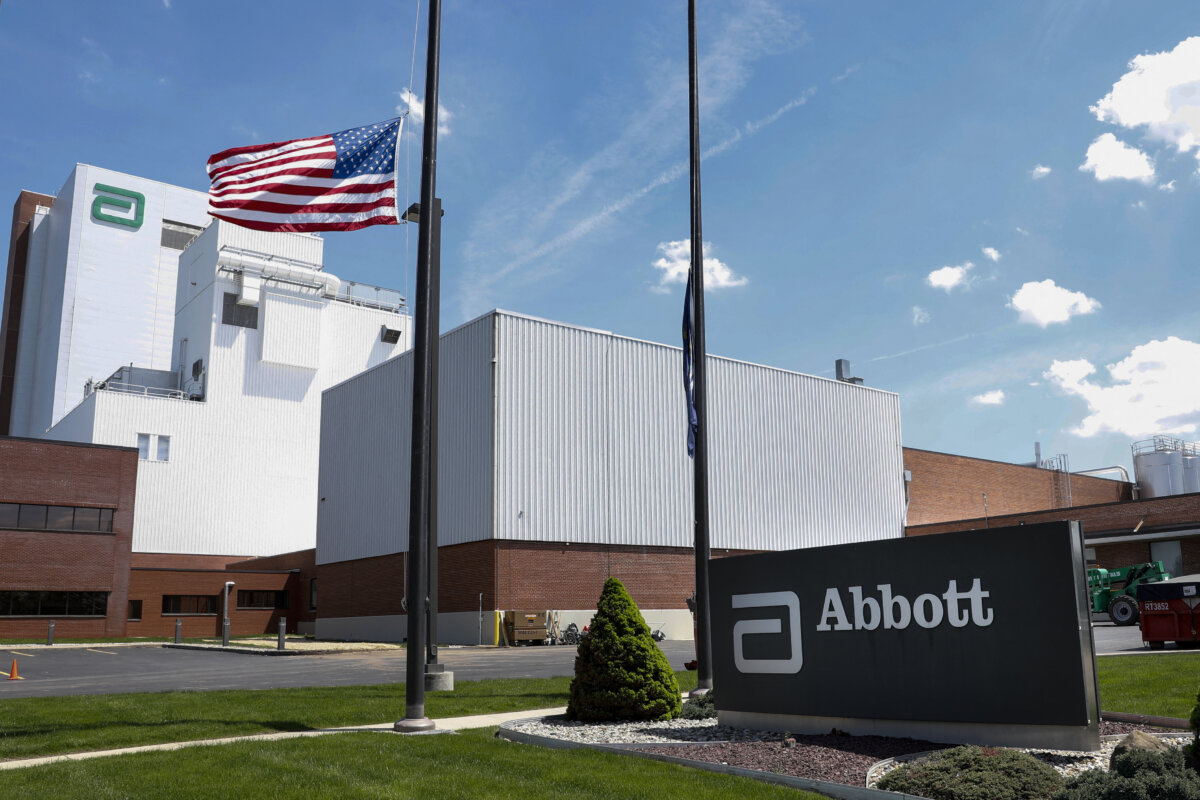 The Abbott manufacturing facility in Sturgis, Mich., on May 13, 2022. (JEFF KOWALSKY/AFP via Getty Images)