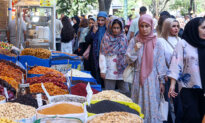 US Economic Pressure Takes Toll Inside Iran as Rial Falls, Jobs Disappear