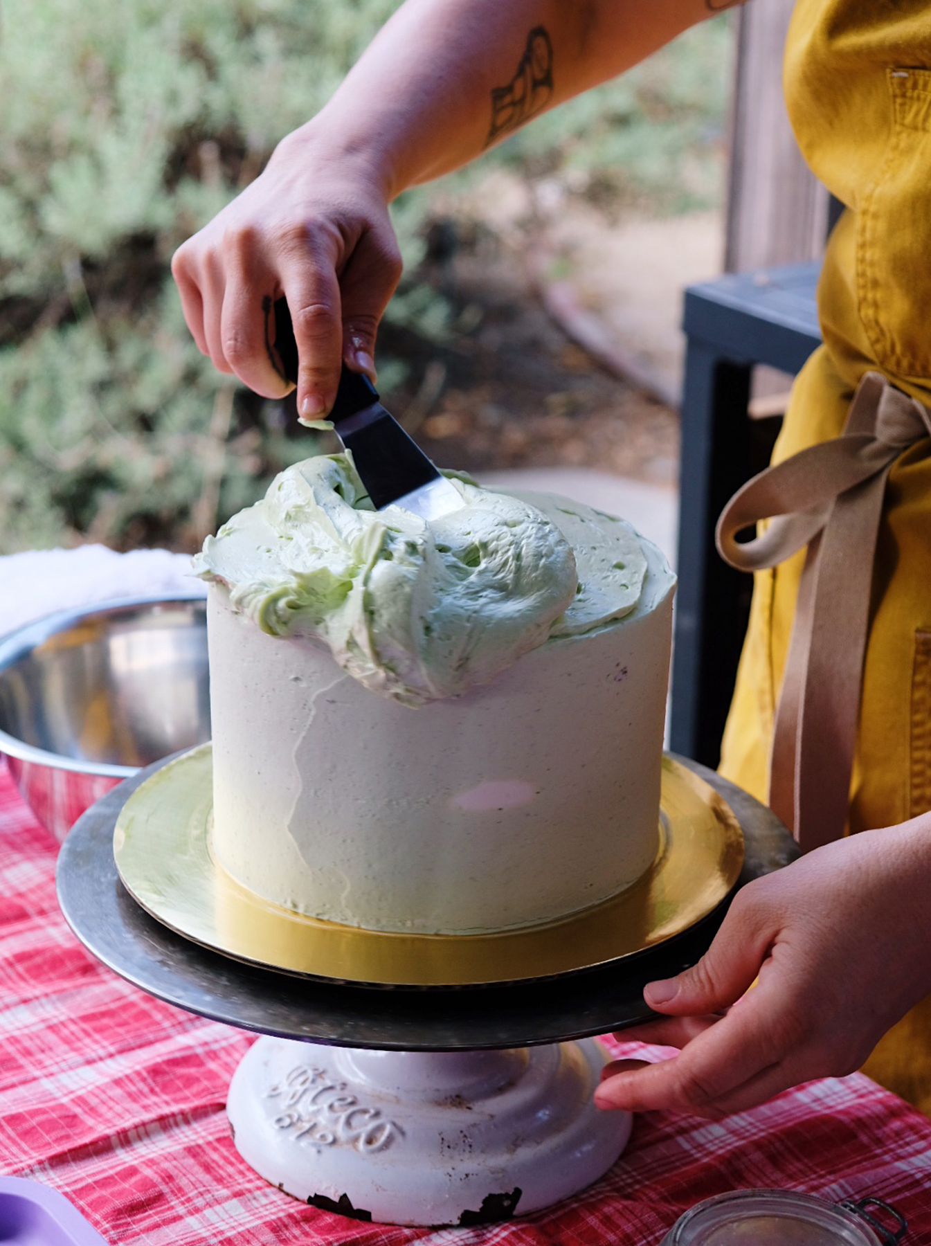 FOOD-CAKE-DECORATING-TIPS-FILEPIC-3-LA