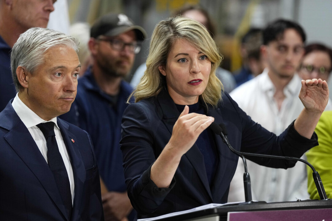 Ottawa Gives Stelco’s US Owner 5 Business Days to Present Jobs Plan
