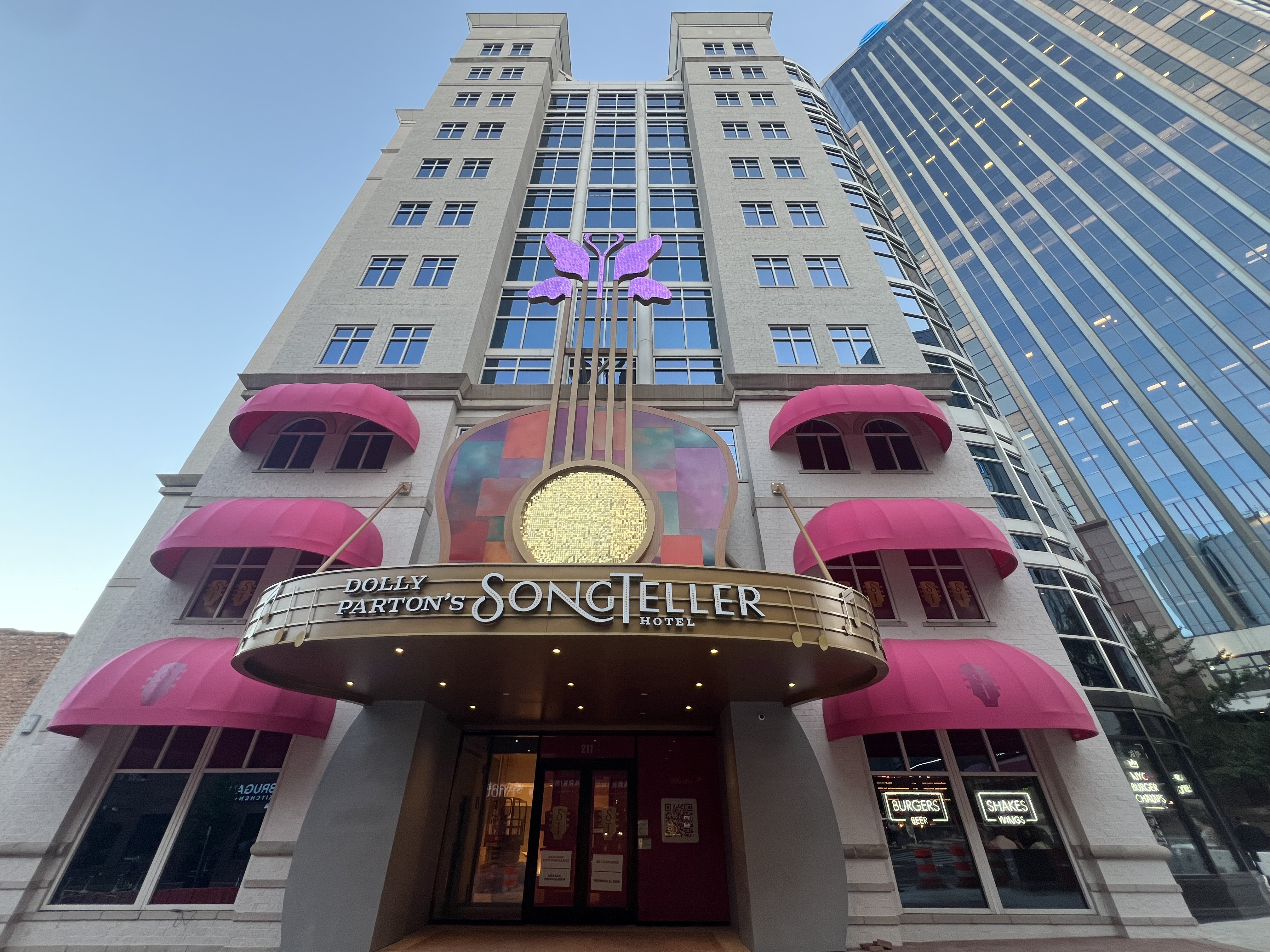 Songteller hotel