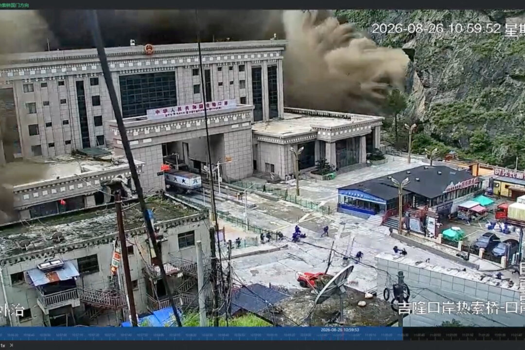 China Restricts Information on Tibet Flood as Families Search for Missing Relatives