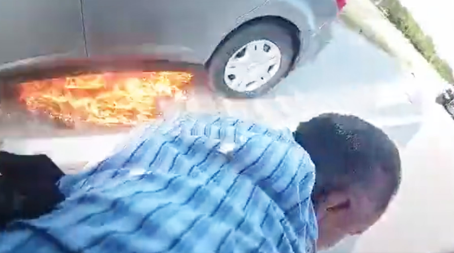 243-car-fire-99-0654