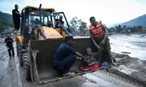 34 Australians Missing in Nepal-Tibet Flash Floods