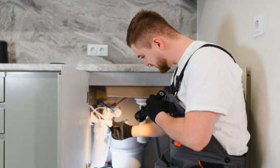 What Plumbing Problems Should Homeowners Fix Before Fall?