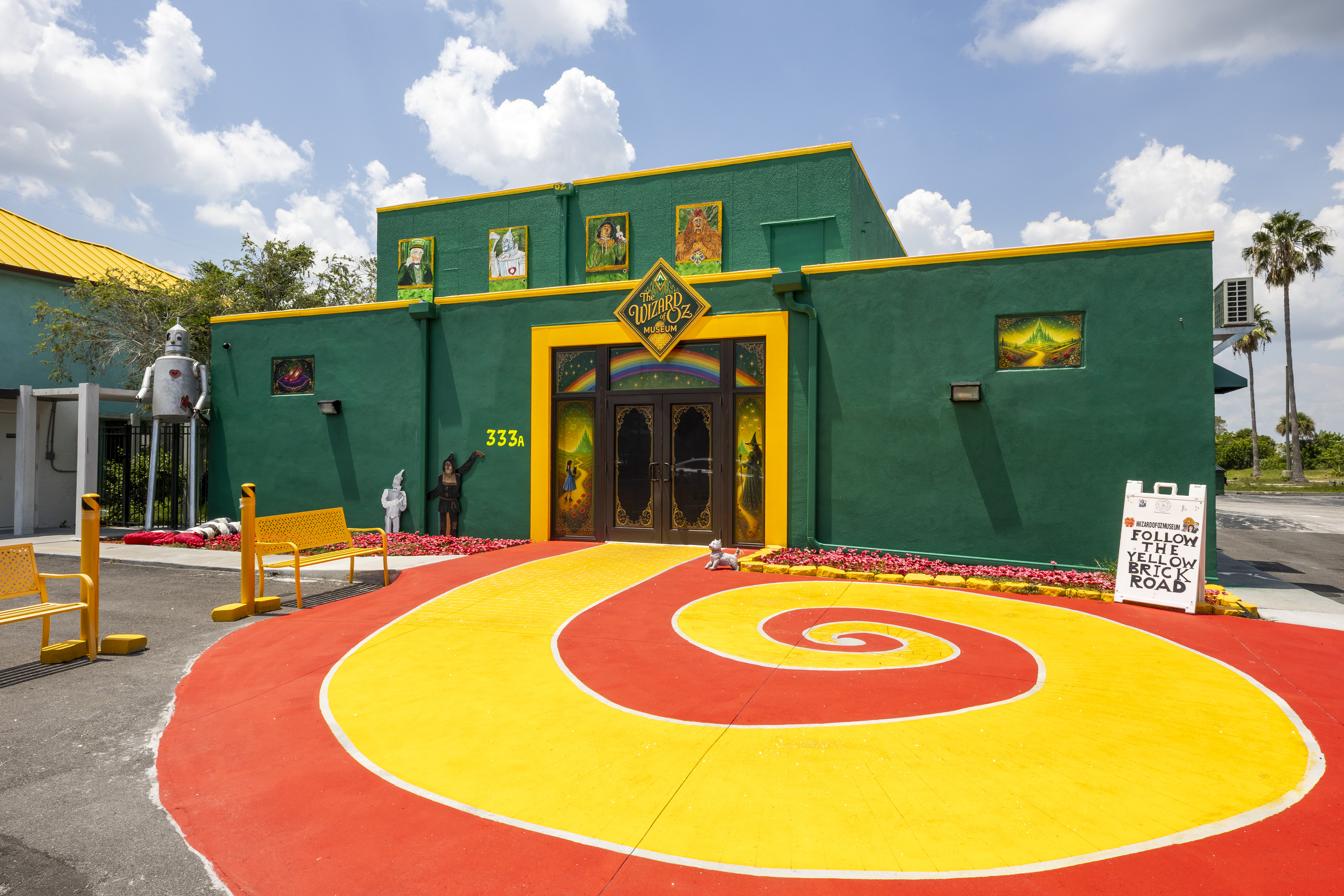 ENTER-MOVIE-WIZARD-OZ-MUSEUM-FILEPIC-OS