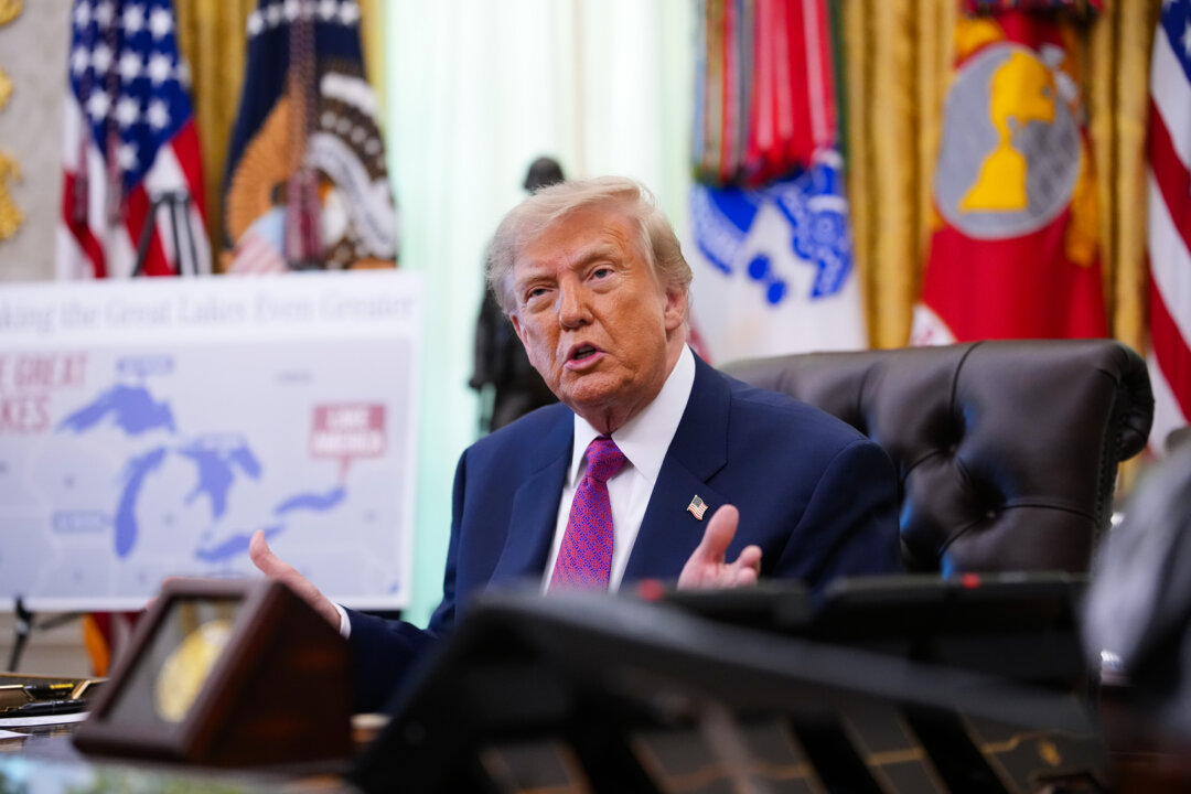Trump Signs Executive Order to Change the Name of Lake Ontario to Lake America