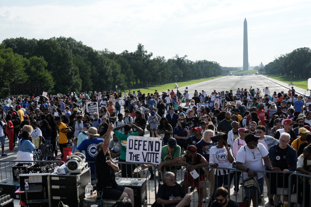 Crowds Rally to ‘Defend the Vote’ in Washington