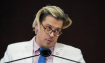 Right-Wing Commentator Milo Yiannopoulos Deported to UK After ICE Arrest