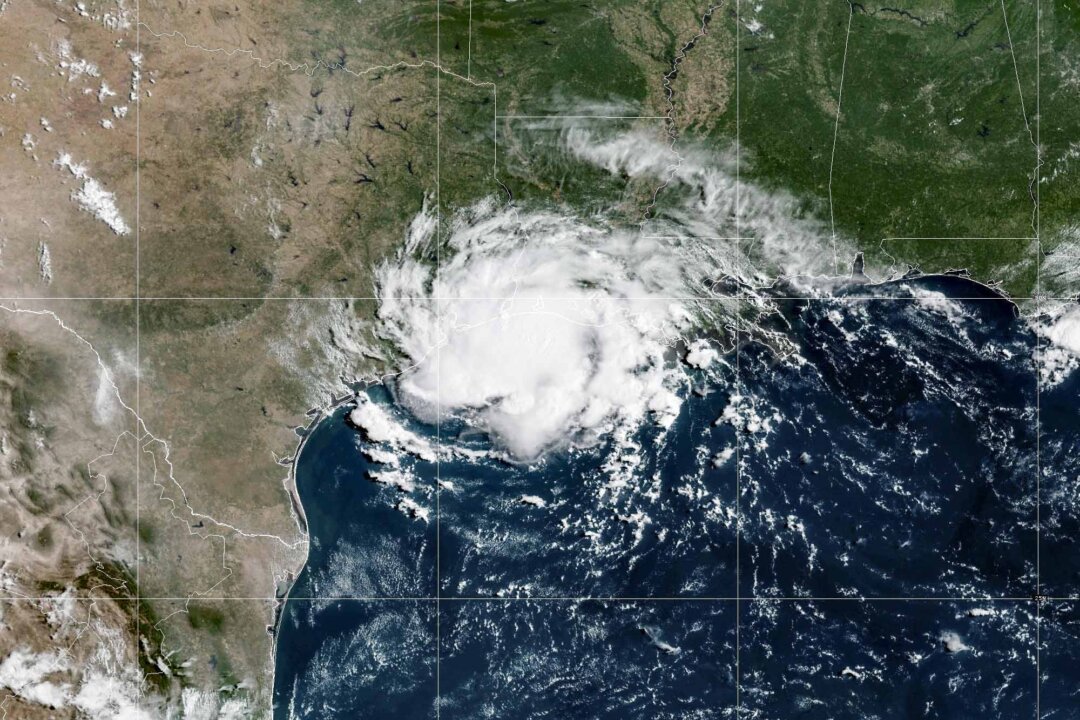 Tropical Storm Edouard Hits Texas and Louisiana, Posing Flood Threat