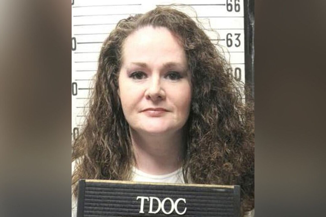 Christa Pike Awake, Speaking After Failed Execution, Attorneys Say