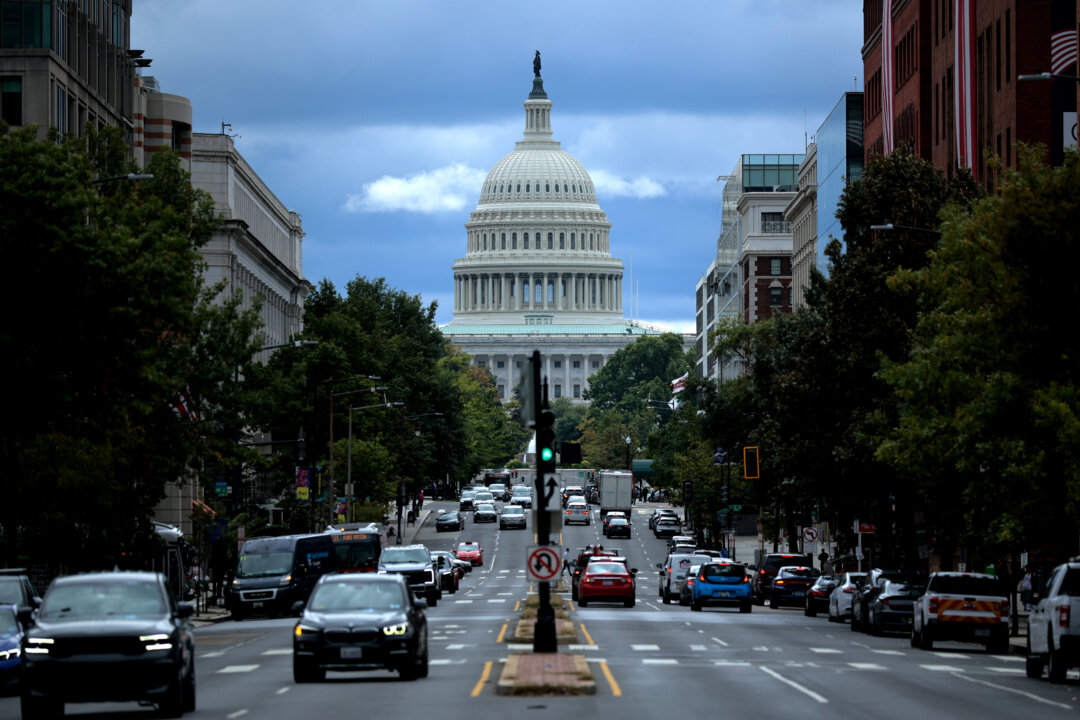 Senators Strike Deal on Energy Project Permit Bill With Vote Set for After Midterms