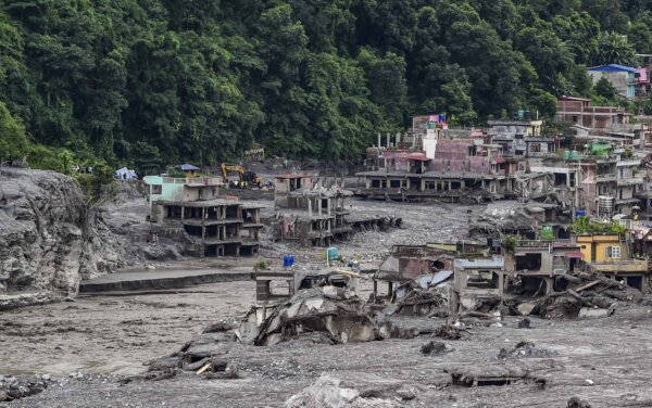 Death Toll in Nepal–Tibet Flood Tops 1,100 as China’s Tibet Toll Remains Unchanged for Days