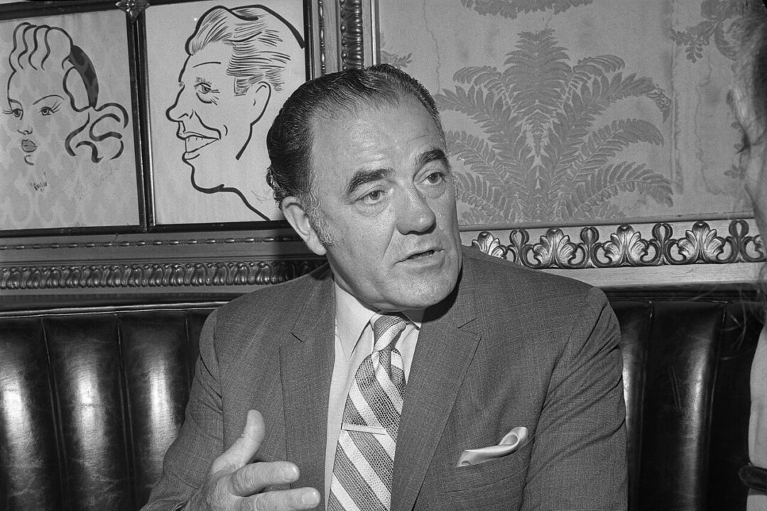 Louis L’Amour: The Man Who Made Books and the World His School