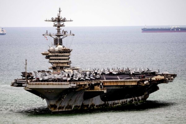 USS Abraham Lincoln Arrives in Thailand After 286 Days at Sea